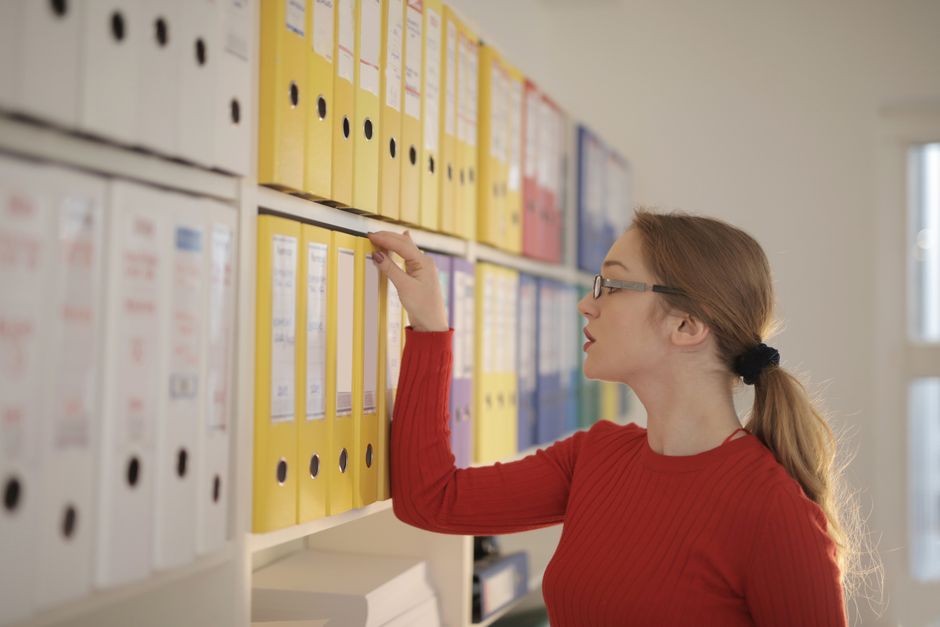 Should I Outsource Bookkeeping or Do It Myself?